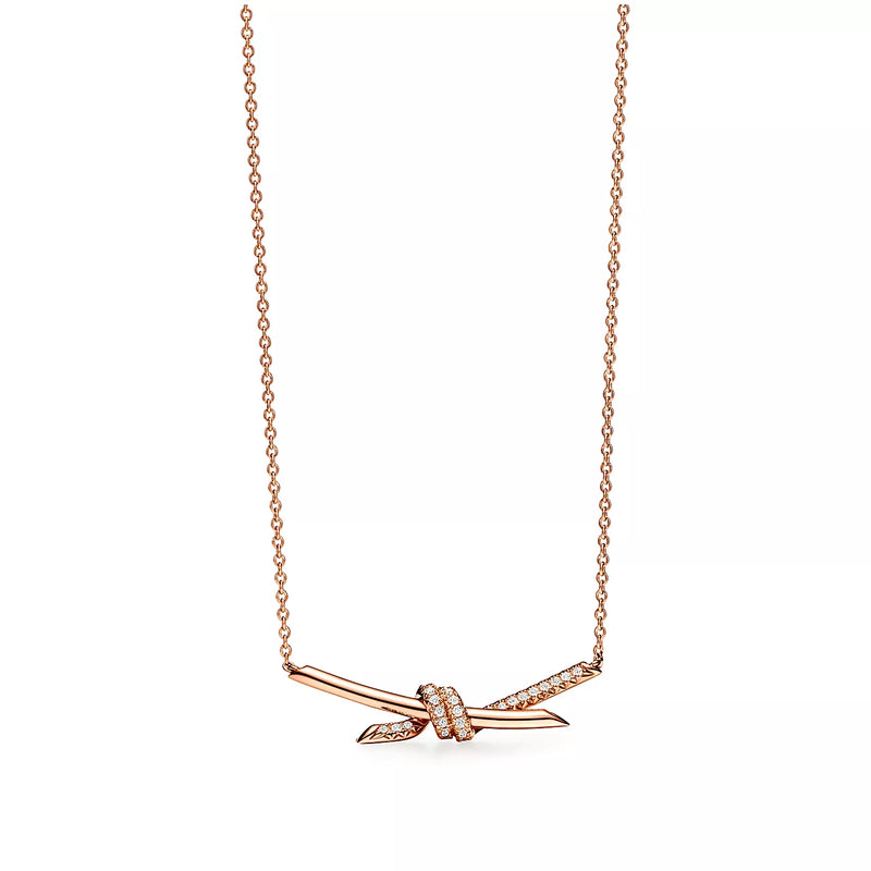 Colar Knot