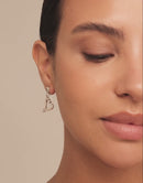 Brincos de Gota de Coração Pregados